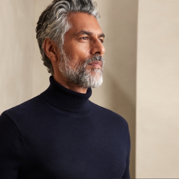 Banana Republic Other - Like New With Tags Banana Republic Merino Wool Turtle Neck Sweater Sz. M